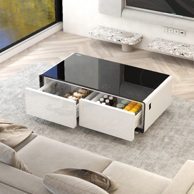 Postverpakking en slimme koffietafel. Perfecte aanvulling op je moderne luxe woonkamer.