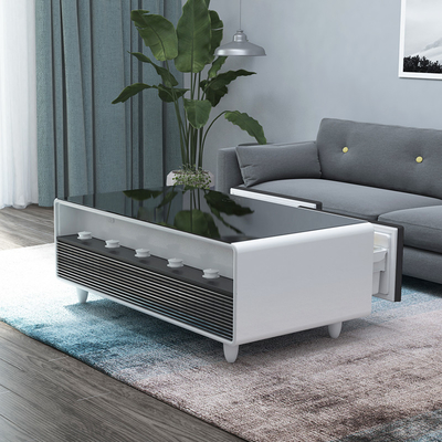 Postverpakking en slimme koffietafel. Perfecte aanvulling op je moderne luxe woonkamer.