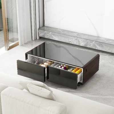 Multifunctionele mini koelkast met interactief touchscreen en metalen frame
