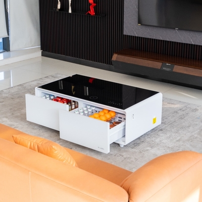 Modern koffietafel met ingebouwde koelkast