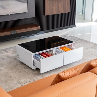 Modern koffietafel met ingebouwde koelkast