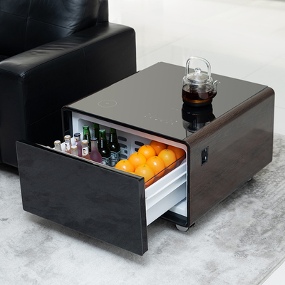 Draadloos opladen in mini-koelkasten voor kleine huishoudelijke apparaten
