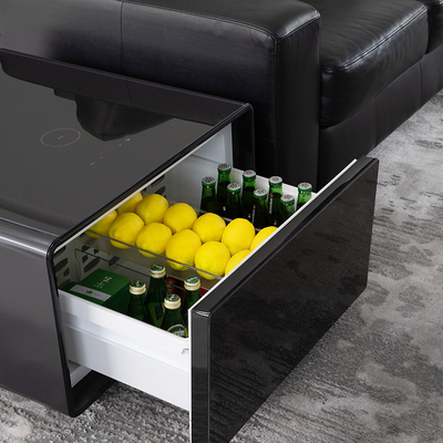 Moderne woonkamer in noordelijke stijl draadloos opladen slimme zijtafel met USB-parameters