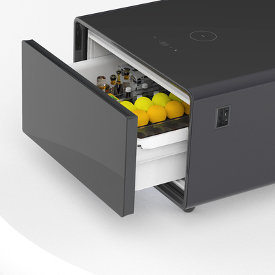 Moderne touchscreen koffietafel met ingebouwde koelkast en draadloze oplader
